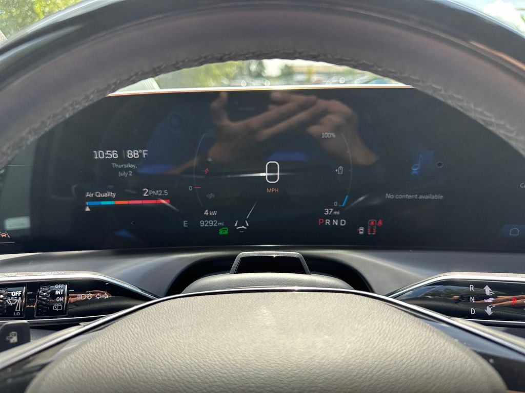 2026 Cadillac VISTIQ Sport