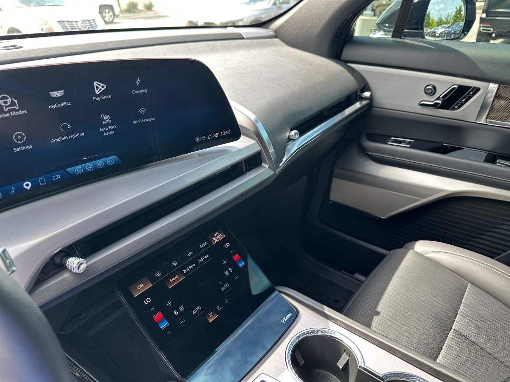 2026 Cadillac VISTIQ Sport