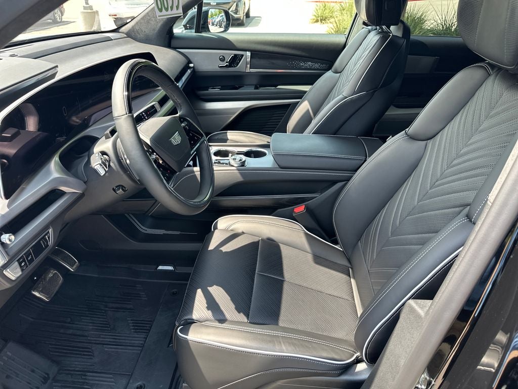 2026 Cadillac VISTIQ Platinum