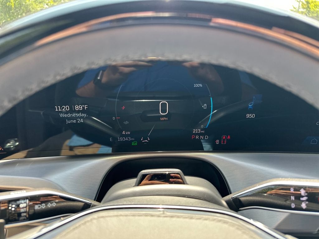 2026 Cadillac VISTIQ Platinum