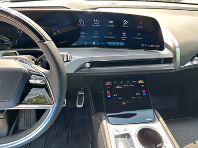 2026 Cadillac VISTIQ Platinum