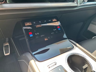 2026 Cadillac VISTIQ Platinum