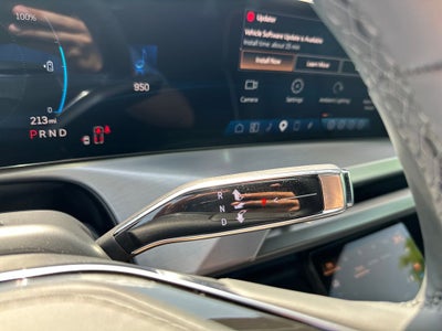 2026 Cadillac VISTIQ Platinum