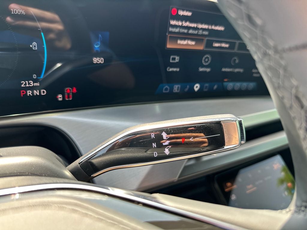 2026 Cadillac VISTIQ Platinum