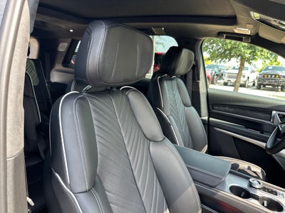 2026 Cadillac VISTIQ Platinum