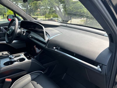 2026 Cadillac VISTIQ Platinum