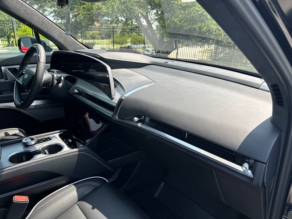 2026 Cadillac VISTIQ Platinum
