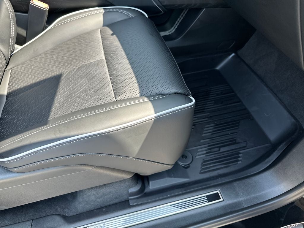 2026 Cadillac VISTIQ Platinum