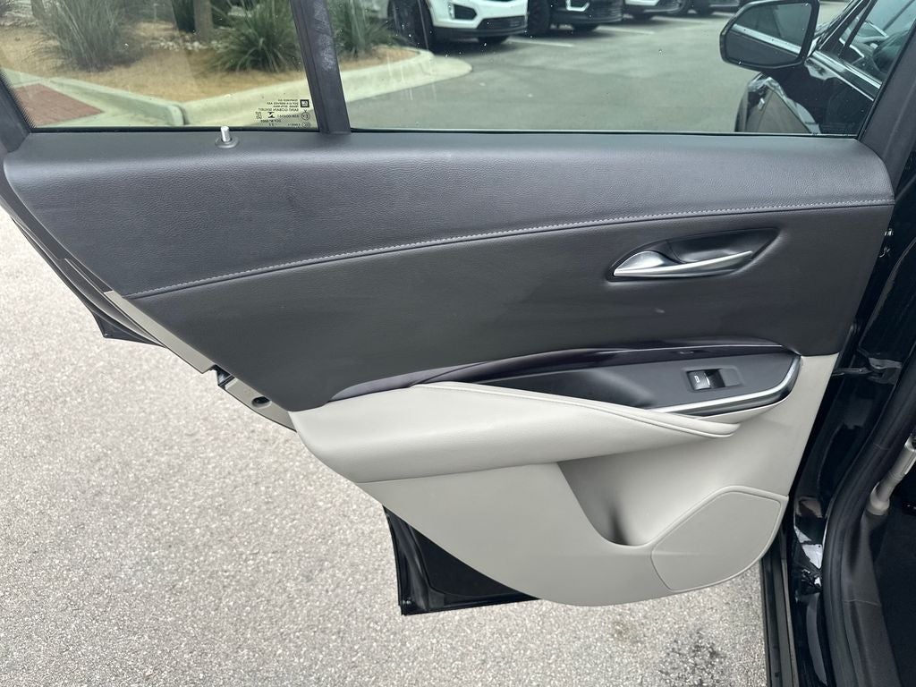 2023 Cadillac XT4 Luxury