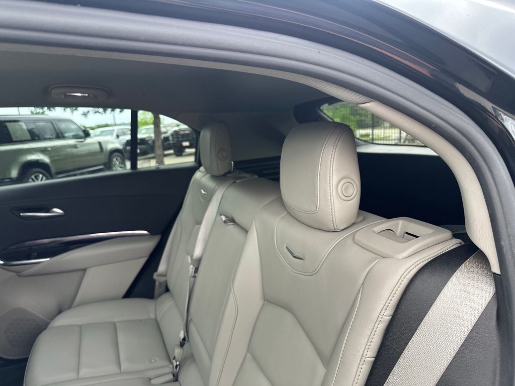 2023 Cadillac XT4 Luxury