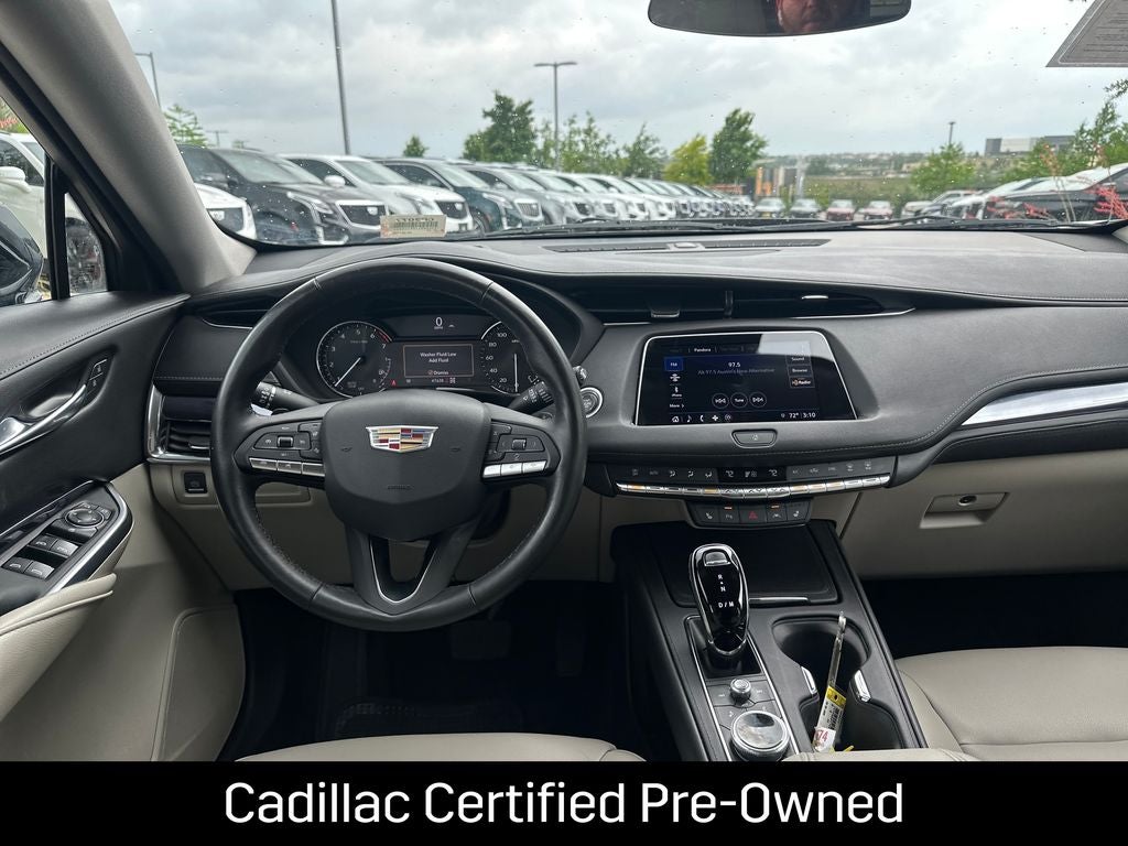 2023 Cadillac XT4 Luxury