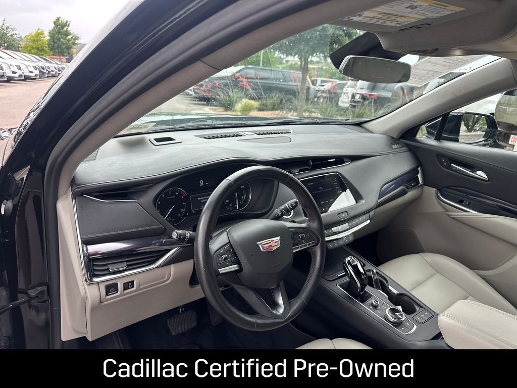 2023 Cadillac XT4 Luxury