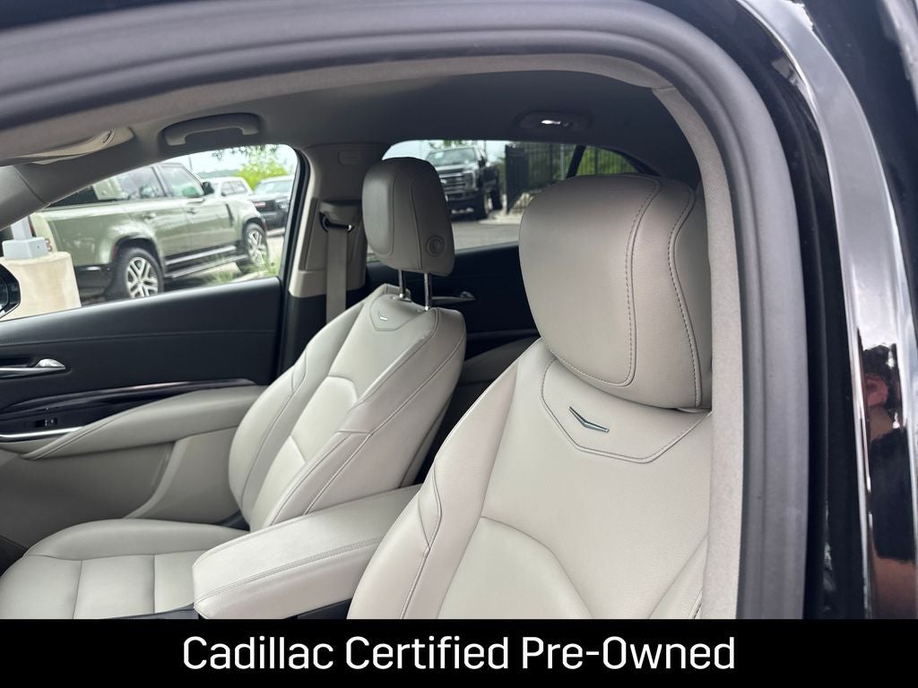 2023 Cadillac XT4 Luxury