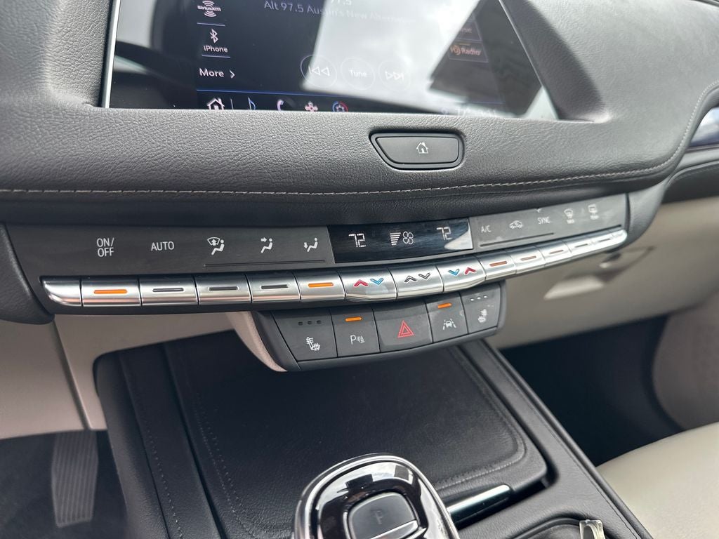 2023 Cadillac XT4 Luxury