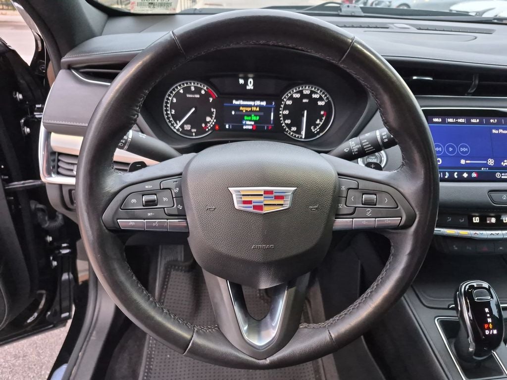 2023 Cadillac XT4 Premium Luxury