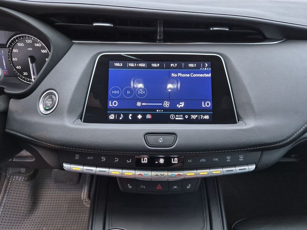 2023 Cadillac XT4 Premium Luxury