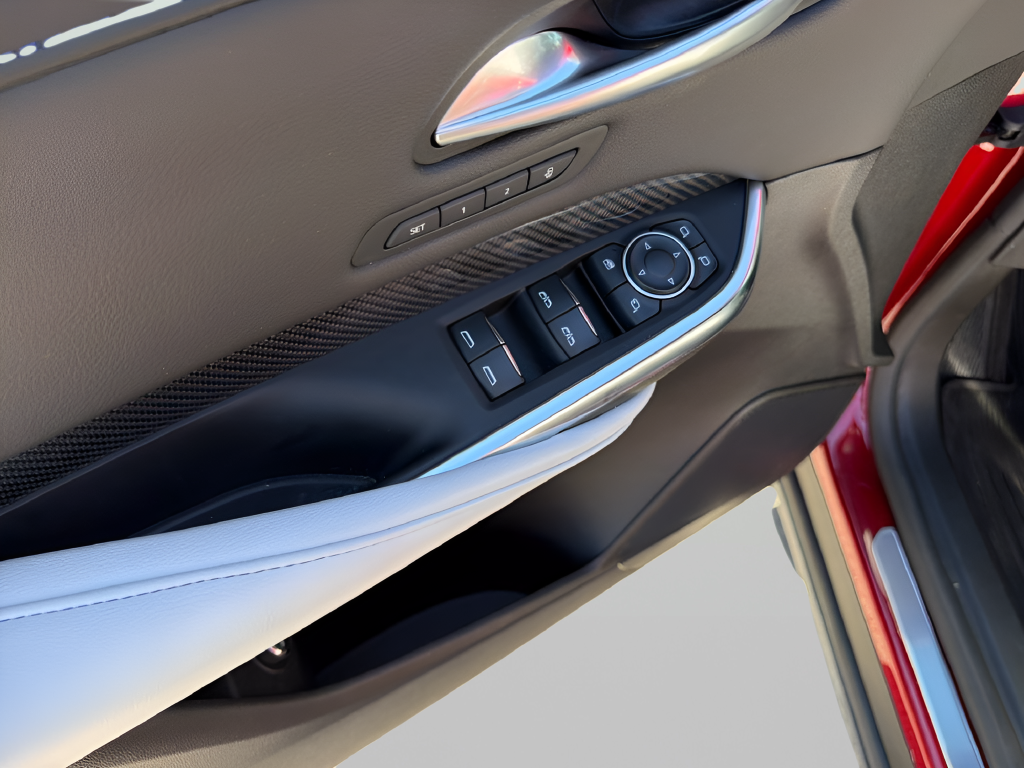 2024 Cadillac XT4 Sport