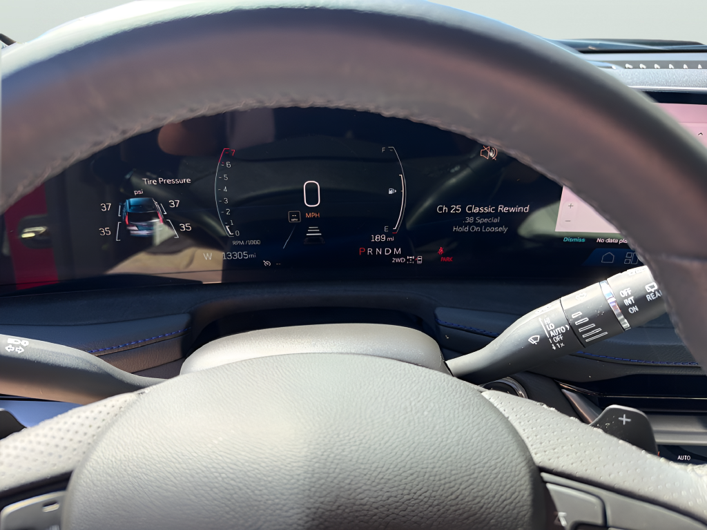 2024 Cadillac XT4 Sport