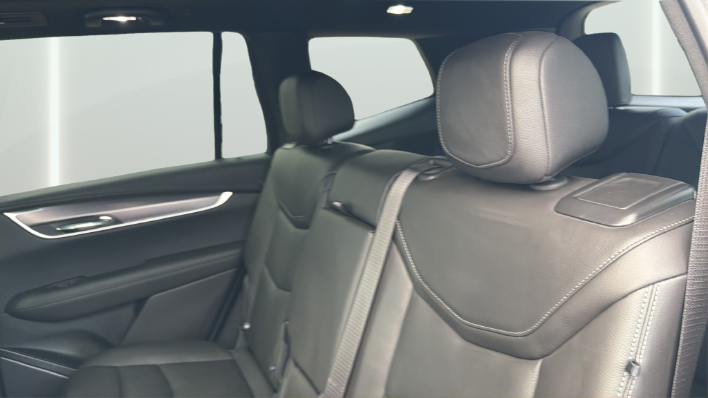 2024 Cadillac XT6 Luxury