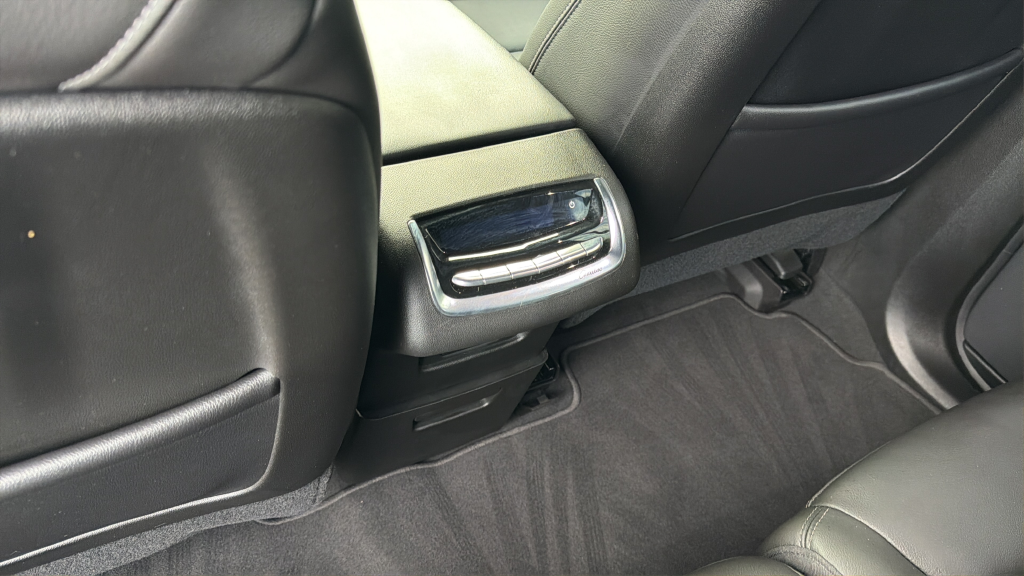 2024 Cadillac XT6 Luxury