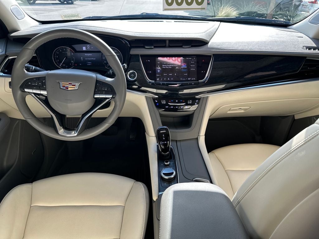 2024 Cadillac XT6 Premium Luxury