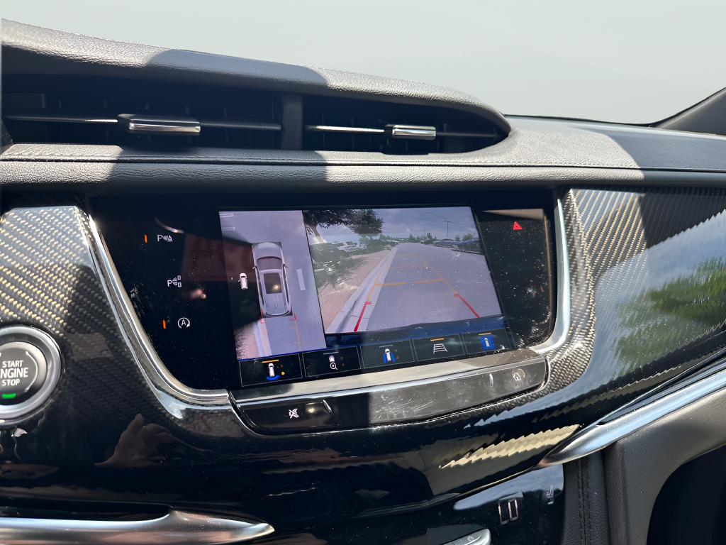 2025 Cadillac XT6 Sport