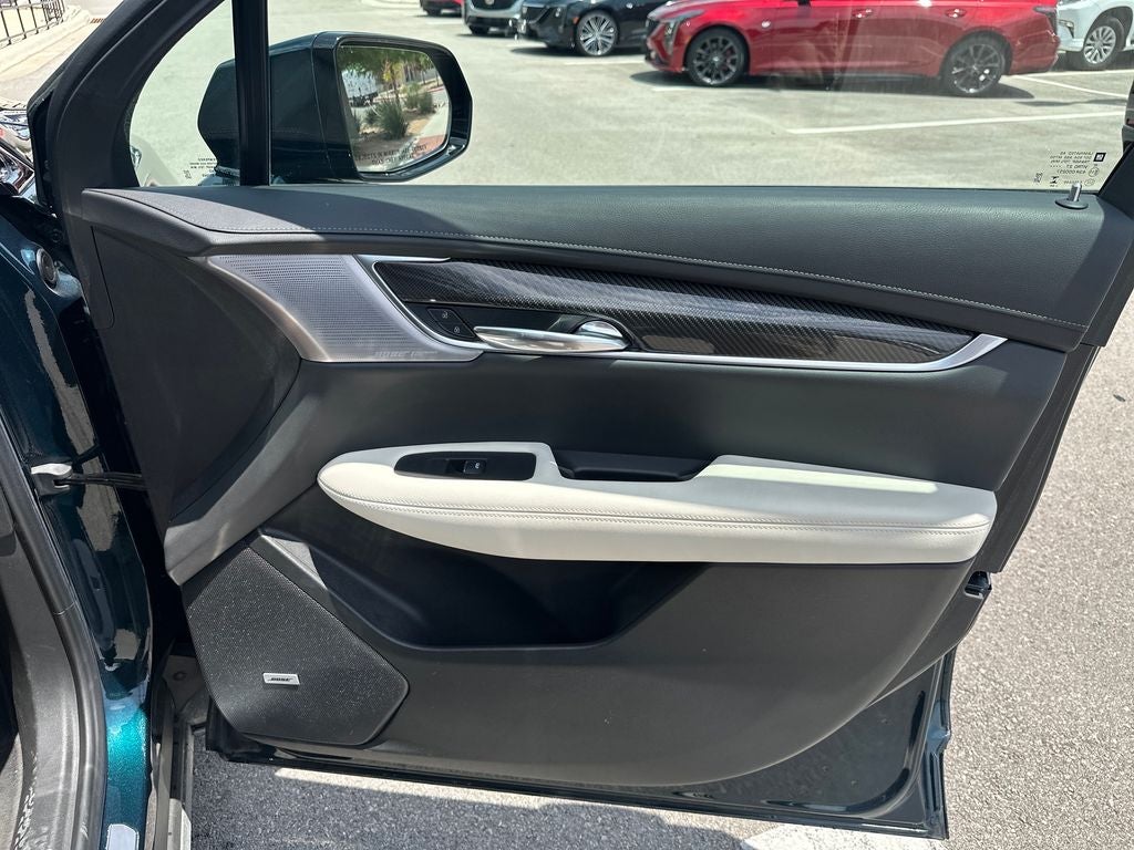 2025 Cadillac XT6 Sport
