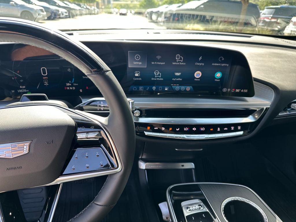 2024 Cadillac LYRIQ Sport
