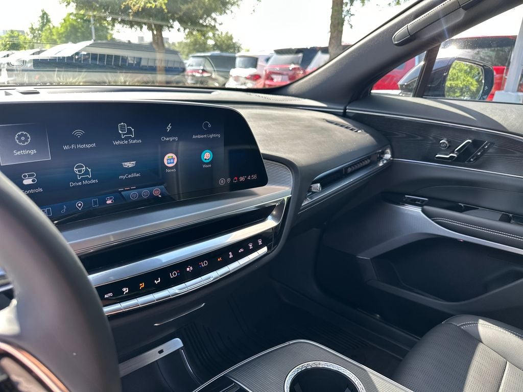 2024 Cadillac LYRIQ Sport