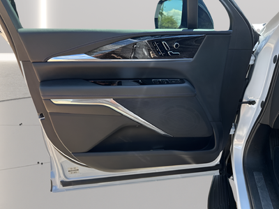 2026 Cadillac ESCALADE IQL Luxury