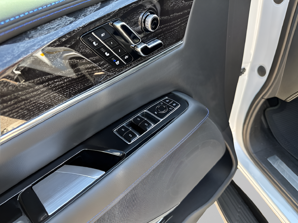 2026 Cadillac ESCALADE IQL Luxury