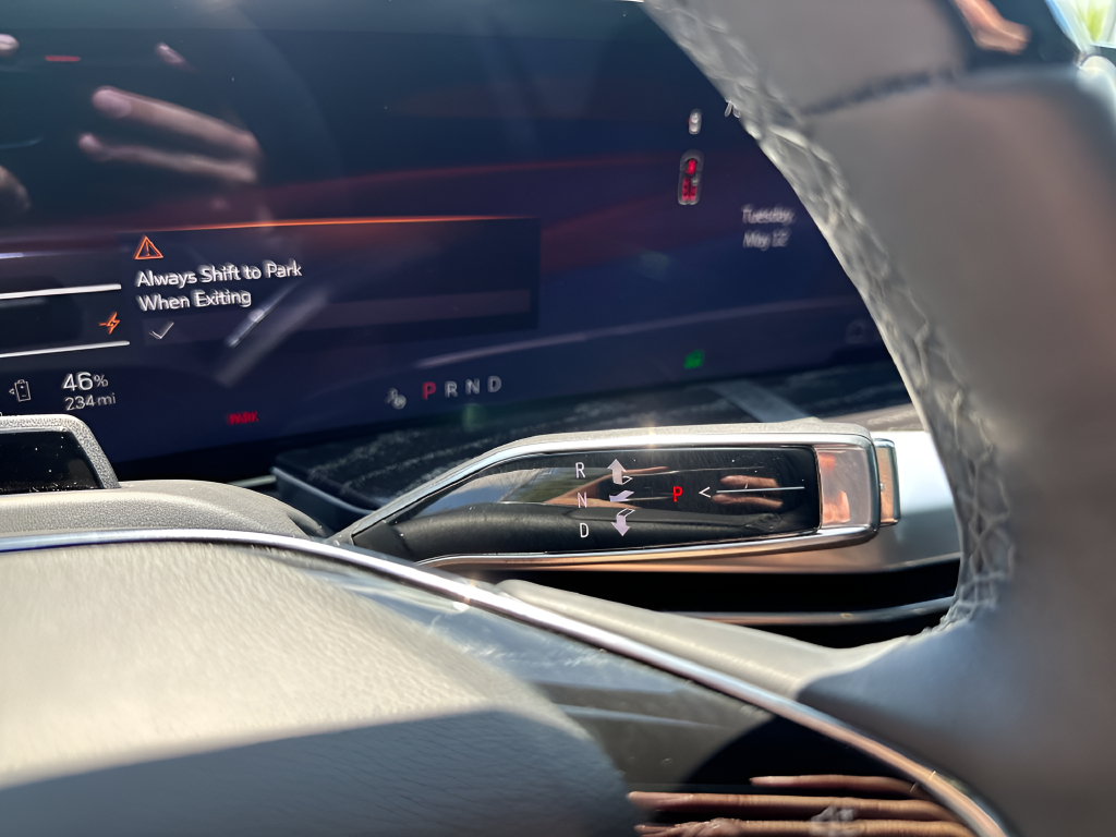 2026 Cadillac ESCALADE IQL Luxury