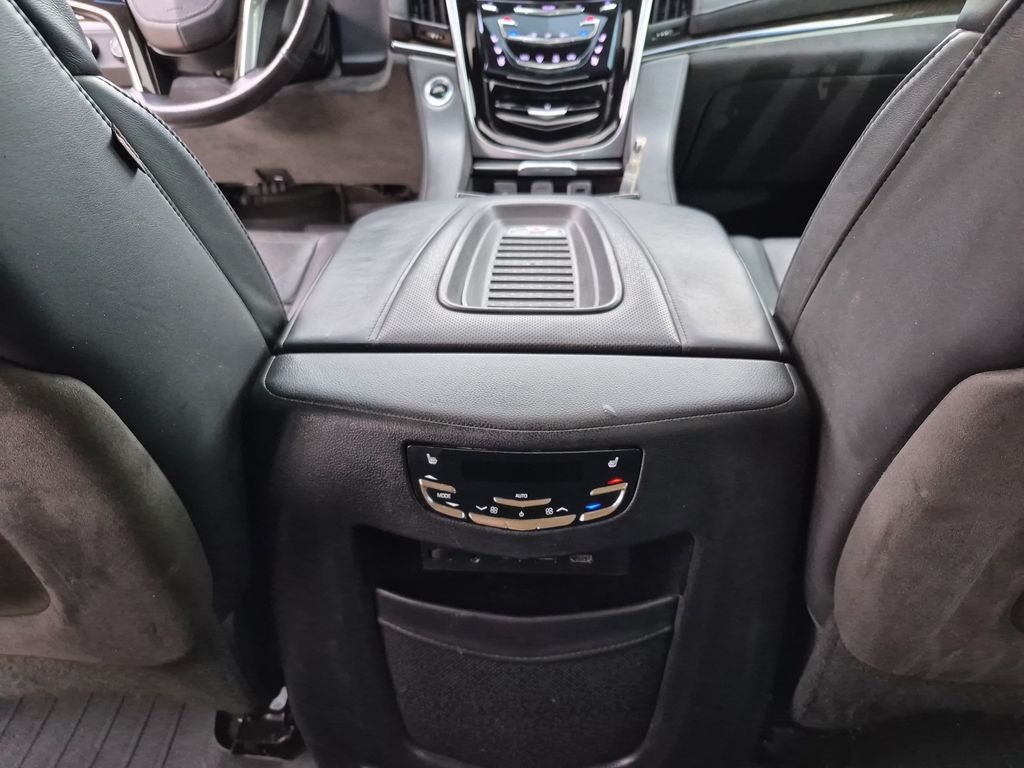 2018 Cadillac Escalade Platinum Edition