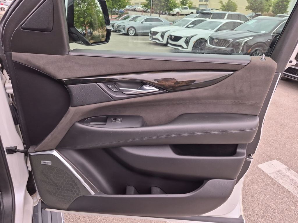 2018 Cadillac Escalade Platinum Edition