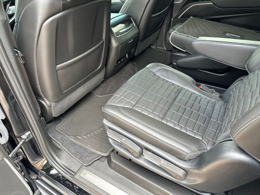 2023 Cadillac Escalade ESV Sport Platinum