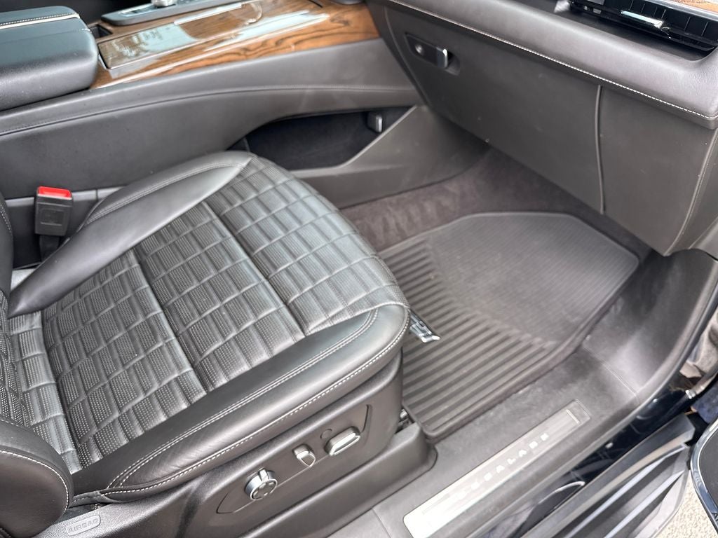 2023 Cadillac Escalade ESV Sport Platinum