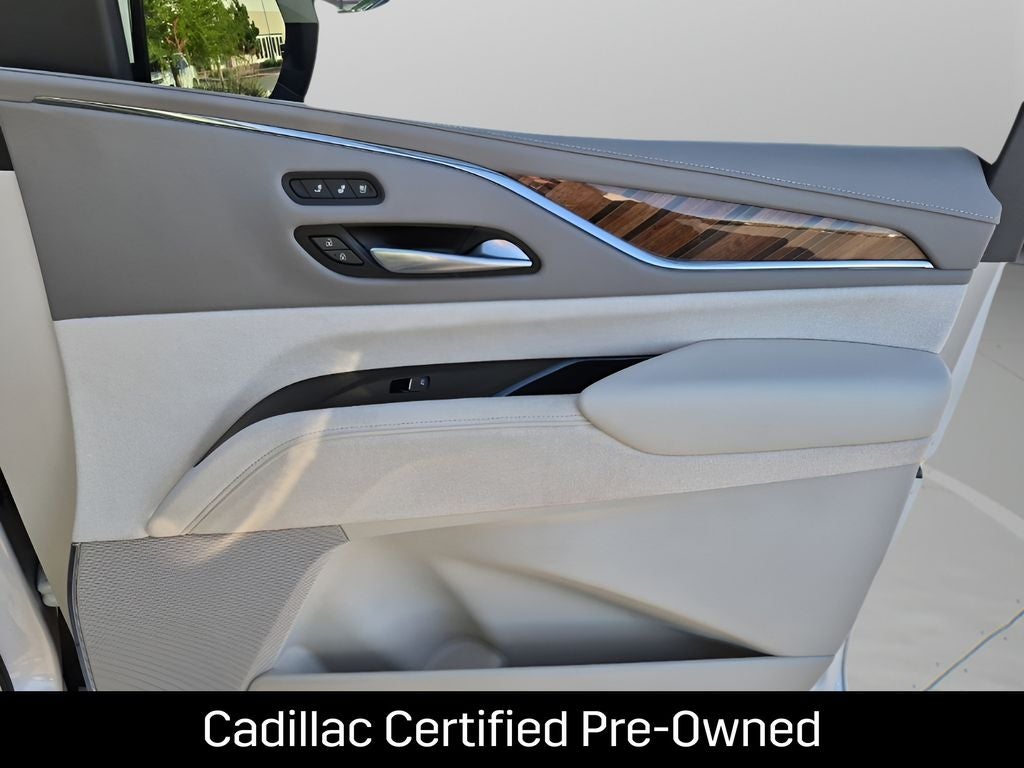 2023 Cadillac Escalade ESV Sport Platinum