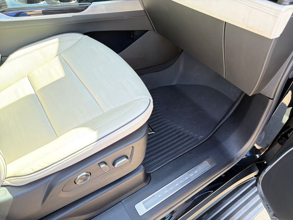 2025 Cadillac Escalade Sport