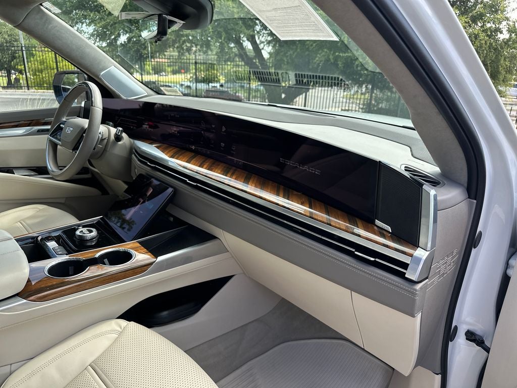 2025 Cadillac Escalade Sport Platinum