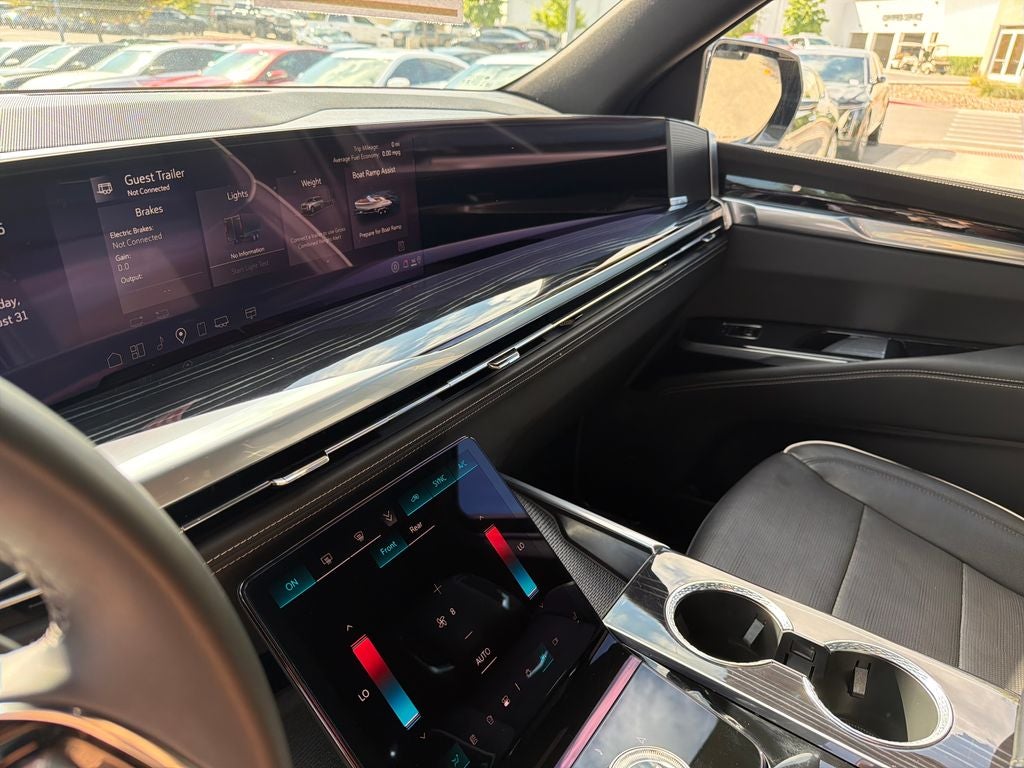 2025 Cadillac Escalade Sport