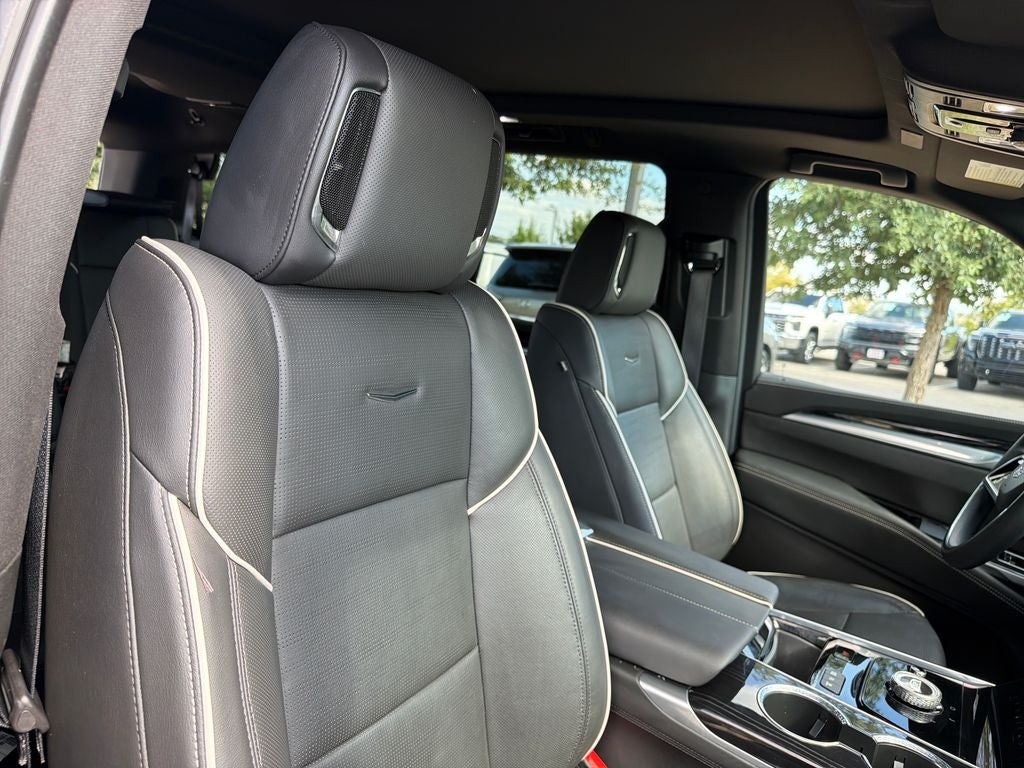 2025 Cadillac Escalade Sport