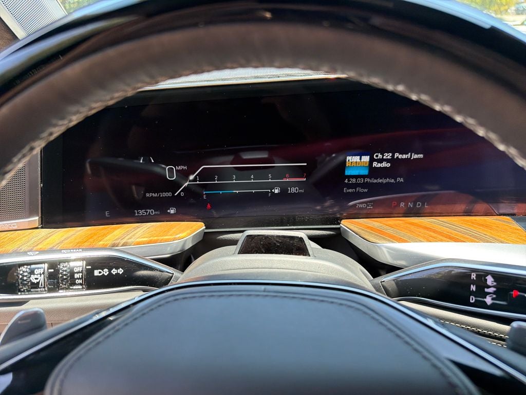 2025 Cadillac Escalade Sport Platinum