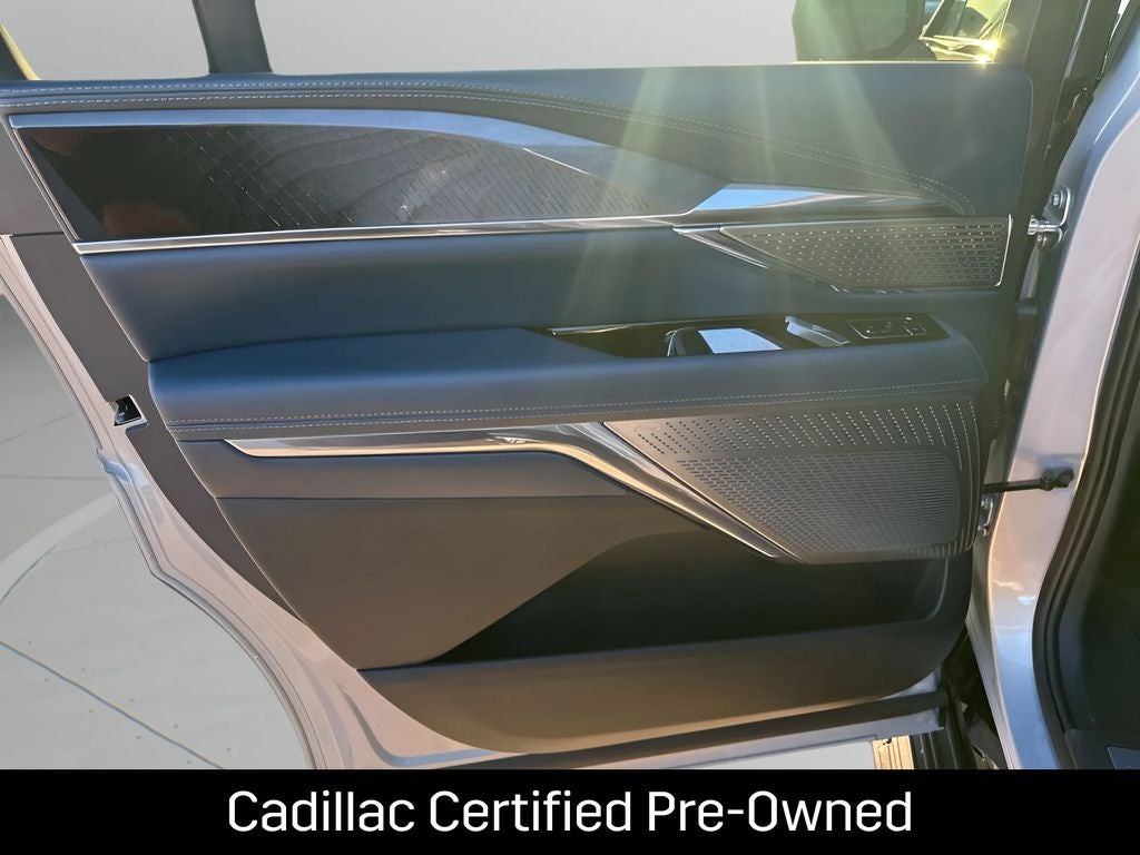 2025 Cadillac ESCALADE IQ Luxury 2