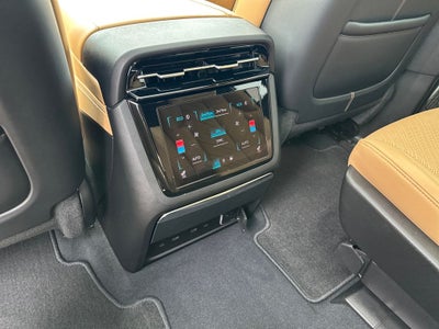 2025 Cadillac ESCALADE IQ Luxury 2