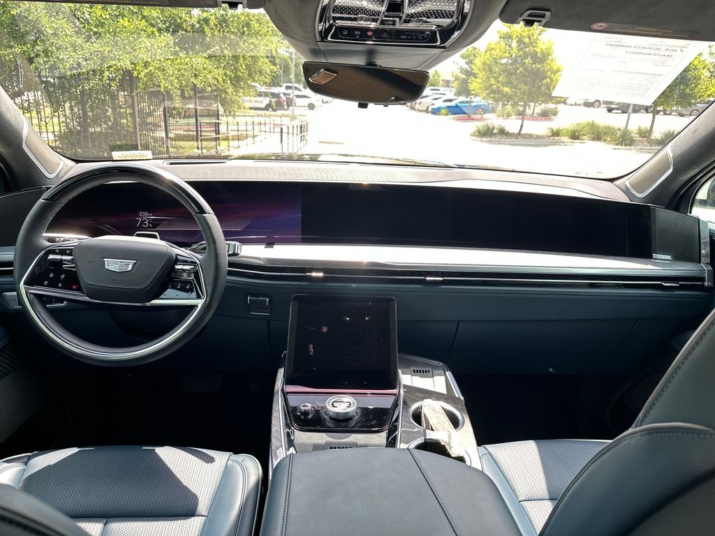 2025 Cadillac ESCALADE IQ Luxury 2