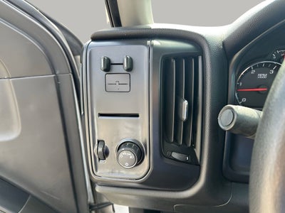 2022 Chevrolet Silverado 6500HD 1WT