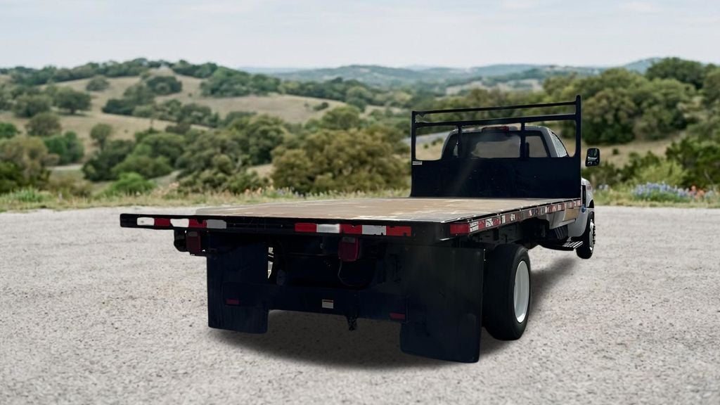 2022 Chevrolet Silverado 6500HD 1WT