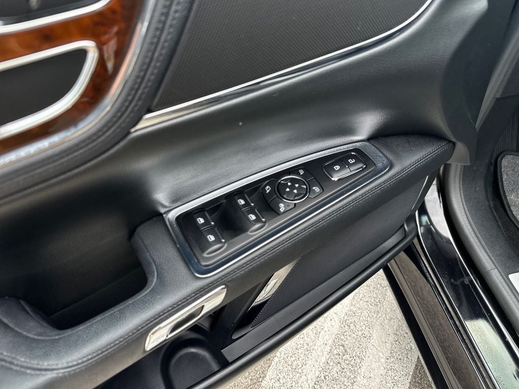 2019 Lincoln Continental Select