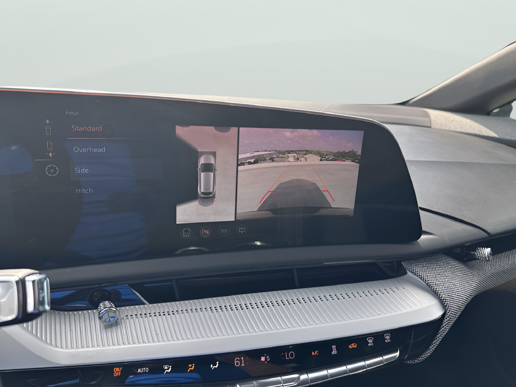 2025 Cadillac OPTIQ Luxury