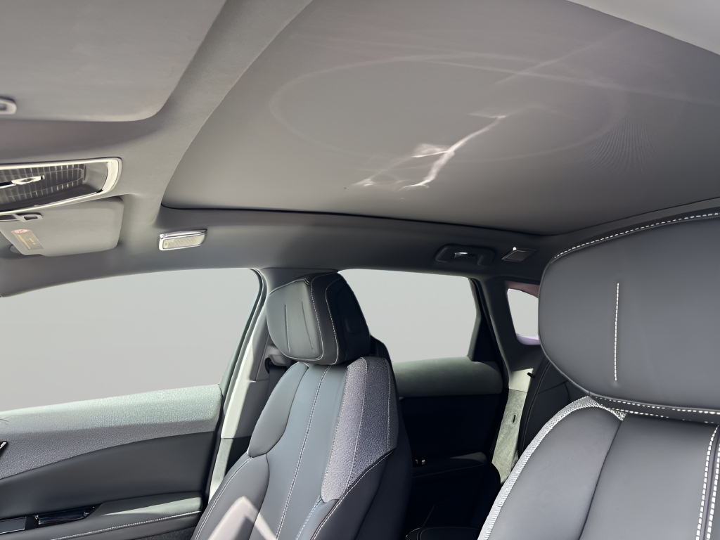 2025 Cadillac OPTIQ Luxury
